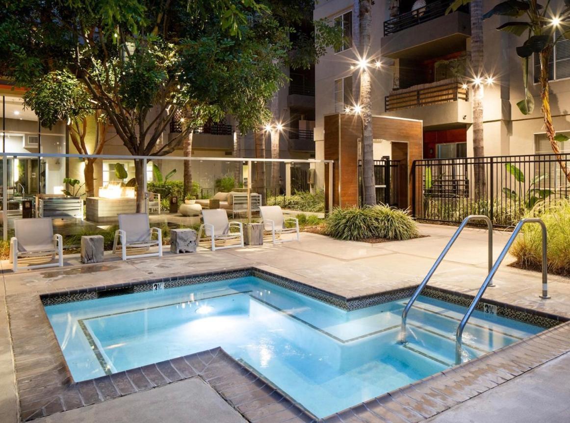 2Bd 2Ba Santa Monica Apartment With Relaxing Pool View Los Angeles Extérieur photo